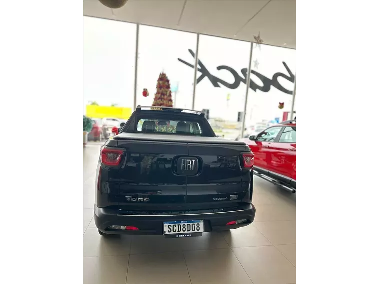 Fiat Toro Preto 15