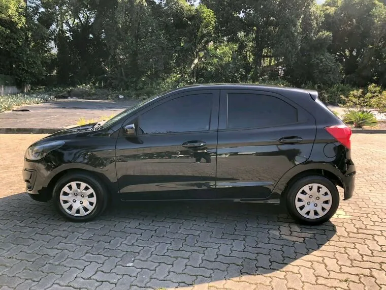 Ford KA Preto 1