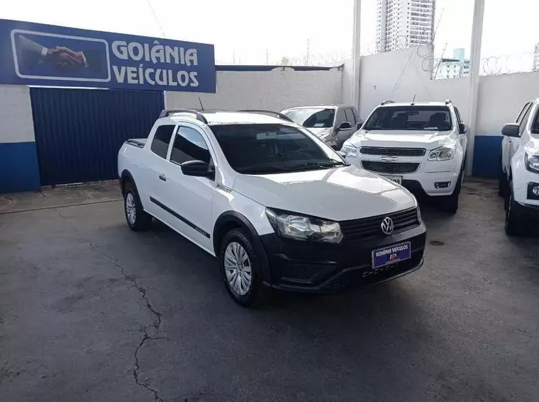 Volkswagen Saveiro Branco 4