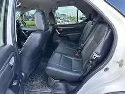 Toyota Hilux SW4