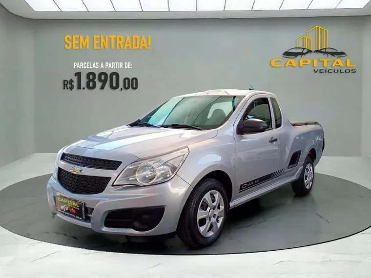 Chevrolet Montana Prata 13