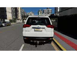 Mitsubishi Pajero Dakar