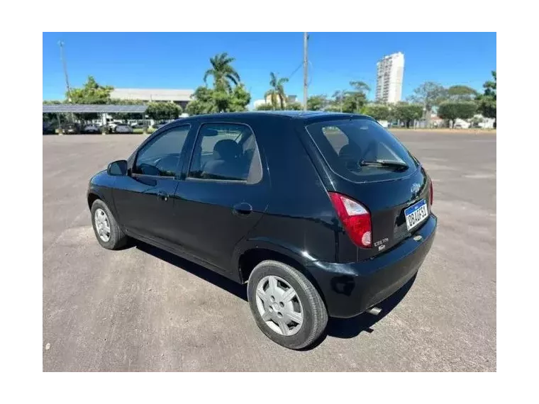 Chevrolet Celta Preto 4