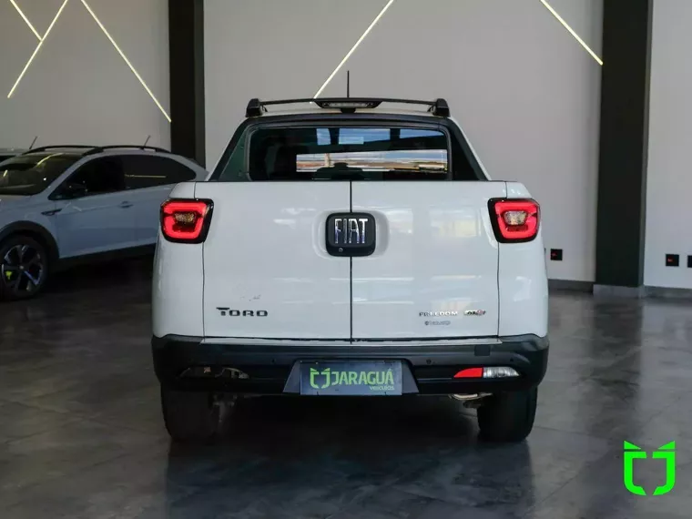 Fiat Toro Branco 13