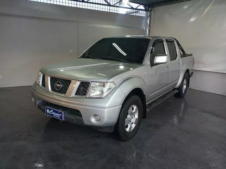 Nissan Frontier Prata 3