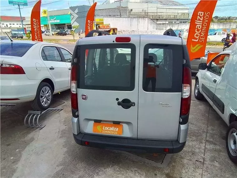 Fiat Doblò Cinza 5