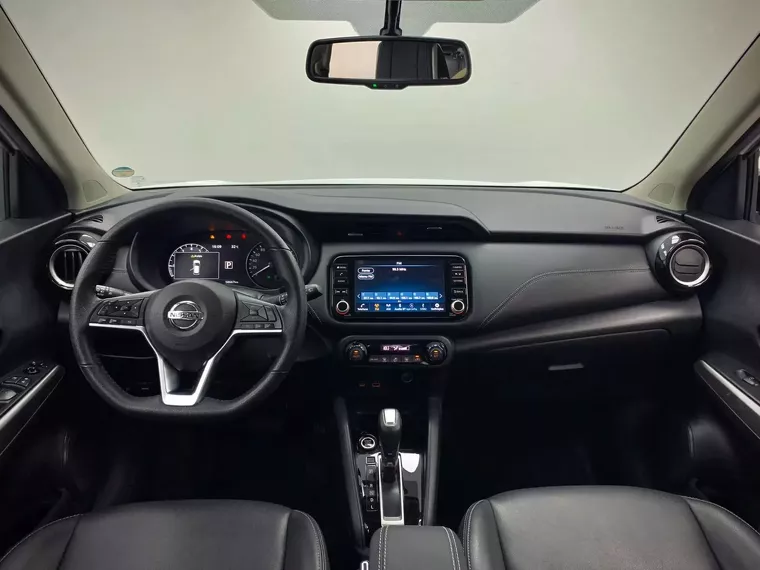 Nissan Kicks Branco 13