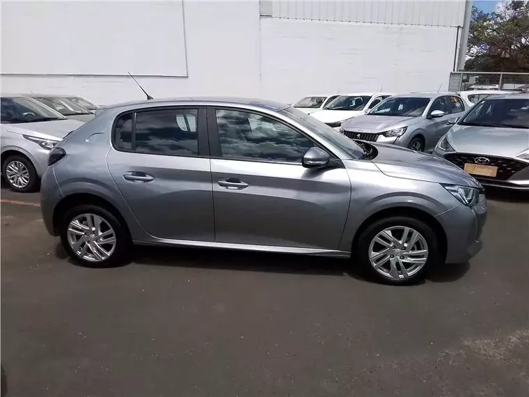 Peugeot 208 Cinza 7