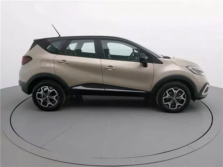 Renault Captur Bronze 17