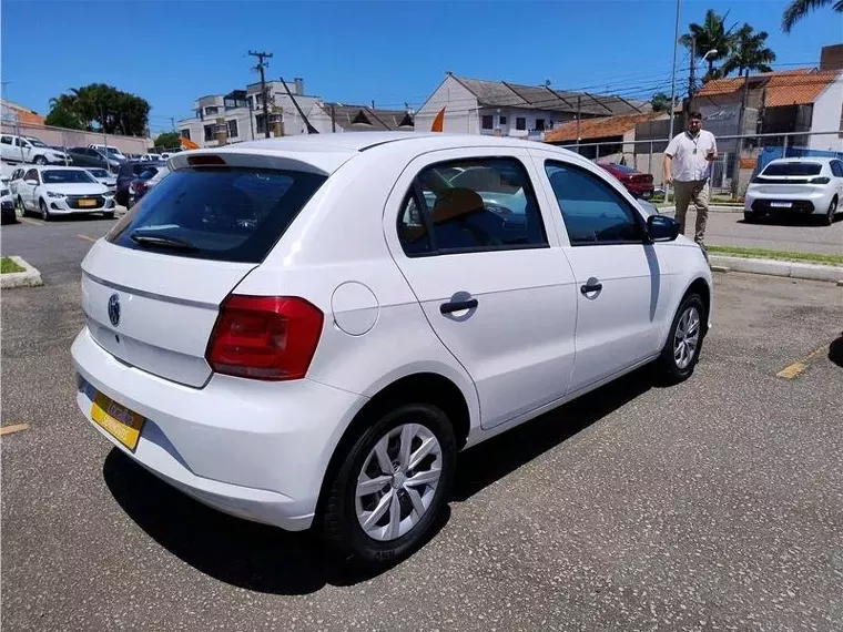 Volkswagen Gol Branco 19