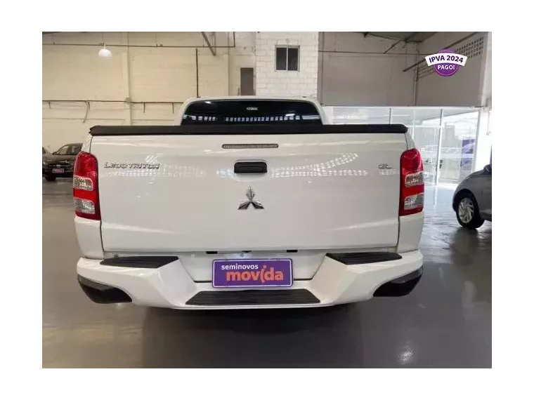 Mitsubishi L200 Branco 5