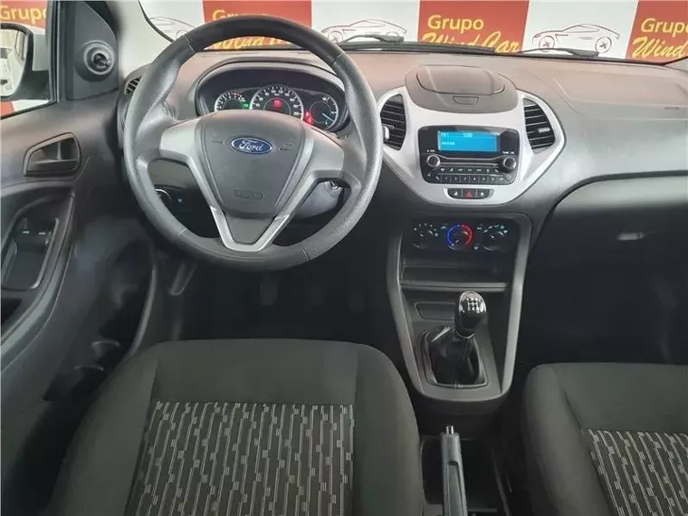 Ford KA Branco 9