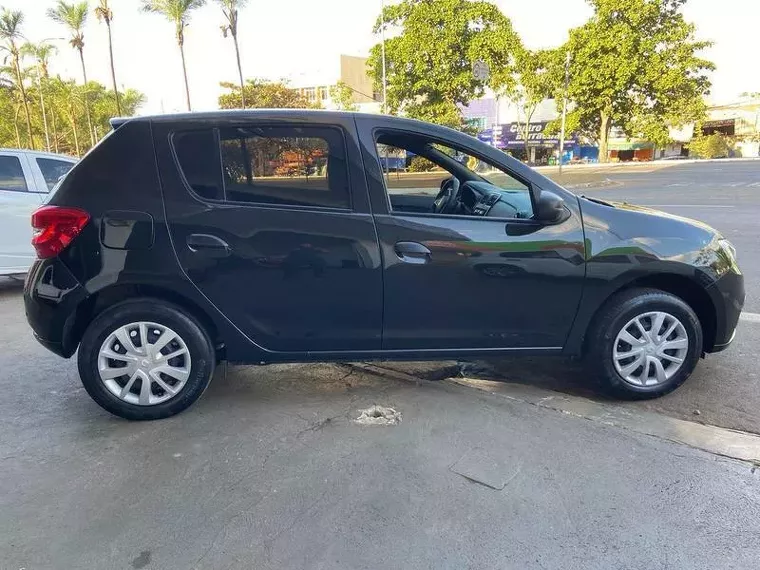 Renault Sandero Preto 7