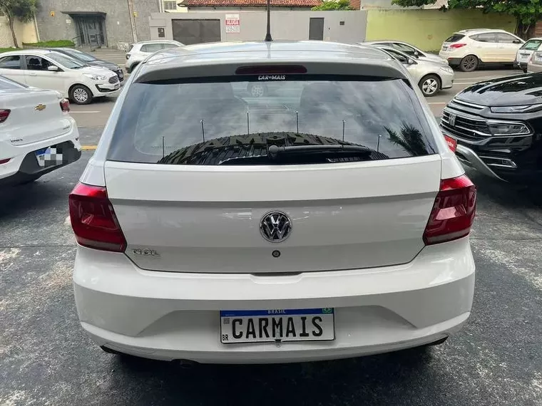 Volkswagen Gol Branco 2