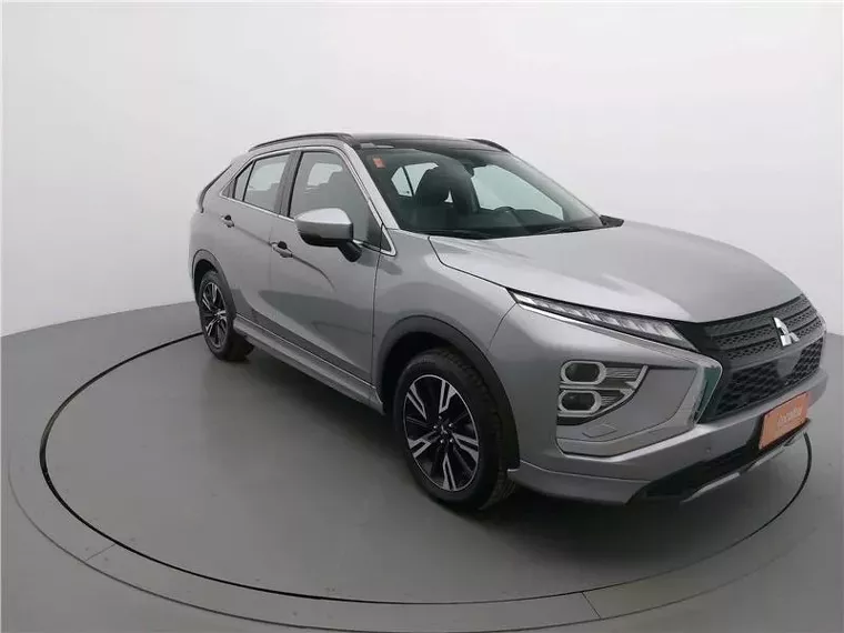 Mitsubishi Eclipse Cross Prata 4