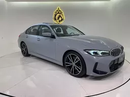 BMW 320i