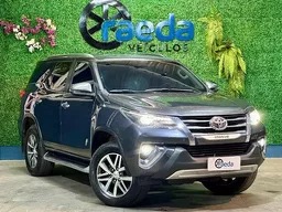 Toyota Hilux SW4