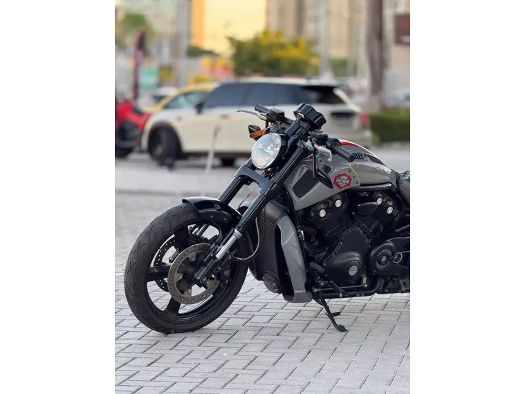 Harley-Davidson V-Rod Cinza 2