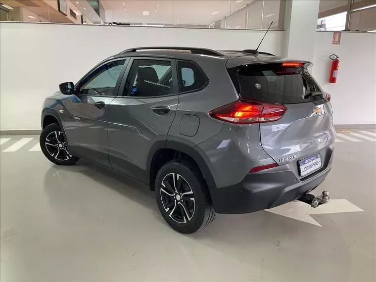 Chevrolet Tracker Cinza 6