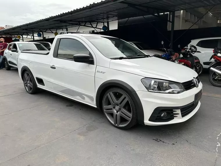 Volkswagen Saveiro Branco 5