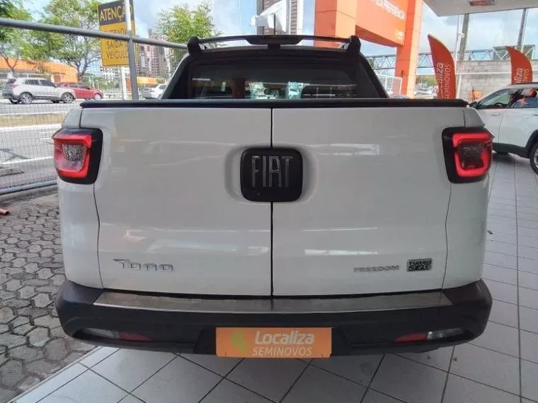 Fiat Toro Branco 3