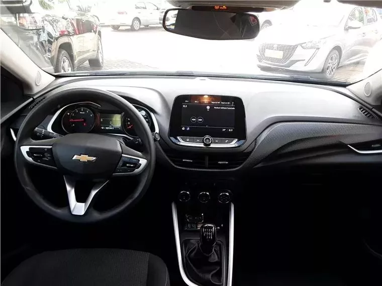 Chevrolet Onix Branco 12