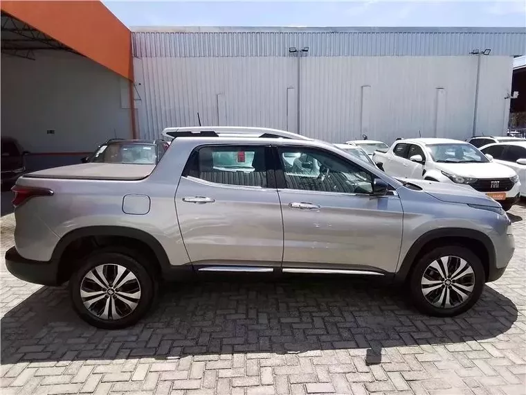 Fiat Toro Prata 9