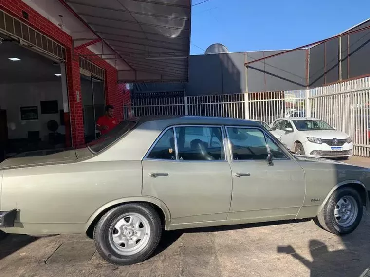 Chevrolet Opala Verde 3