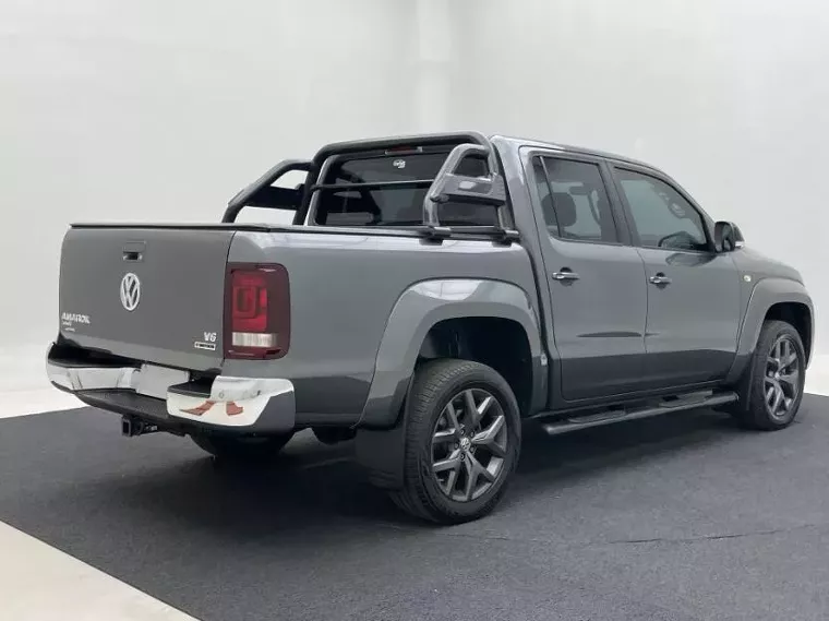 Volkswagen Amarok Cinza 1