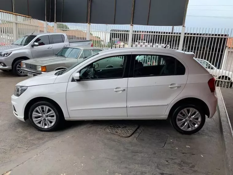 Volkswagen Gol Branco 8