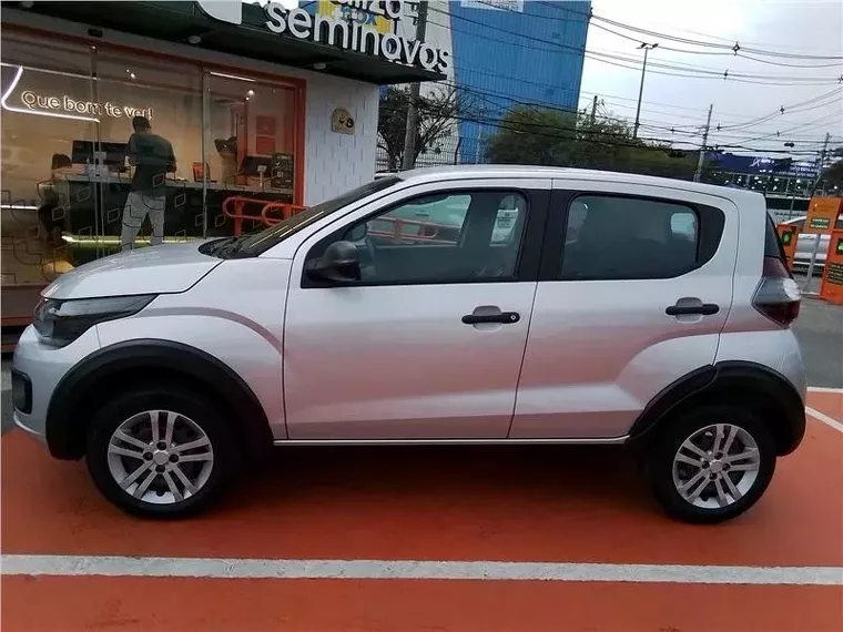 Fiat Mobi Prata 7