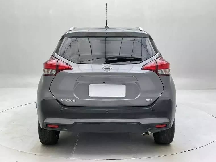 Nissan Kicks Cinza 3