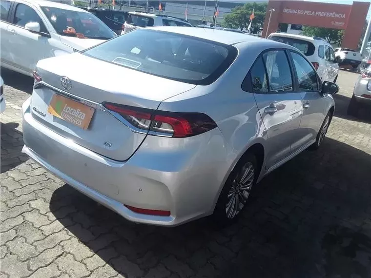 Toyota Corolla Prata 11