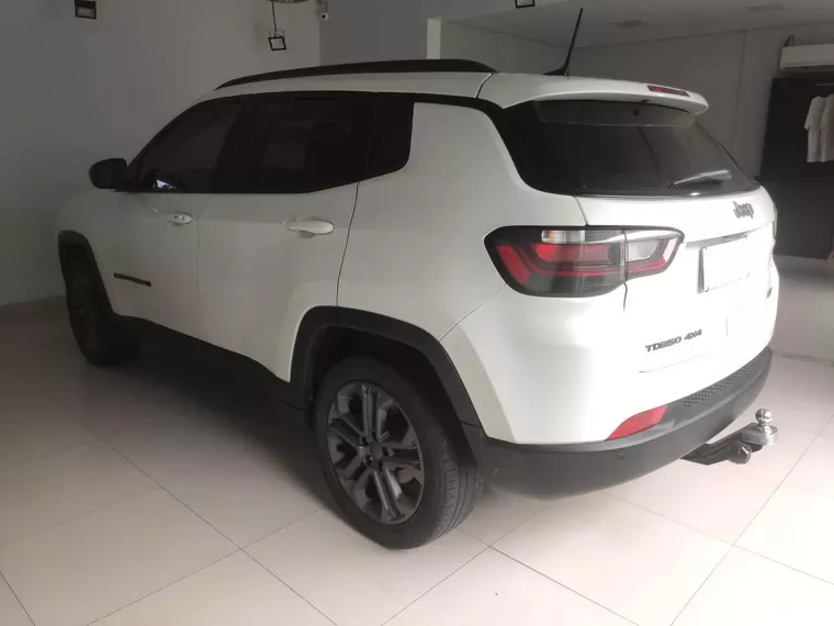 Jeep Compass Branco 17