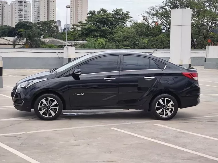 Hyundai HB20S Preto 4