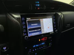 Toyota Hilux SW4