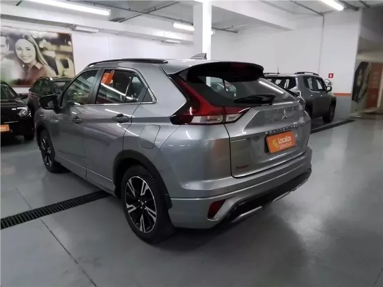 Mitsubishi Eclipse Cross Prata 7