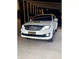 Toyota Hilux SW4