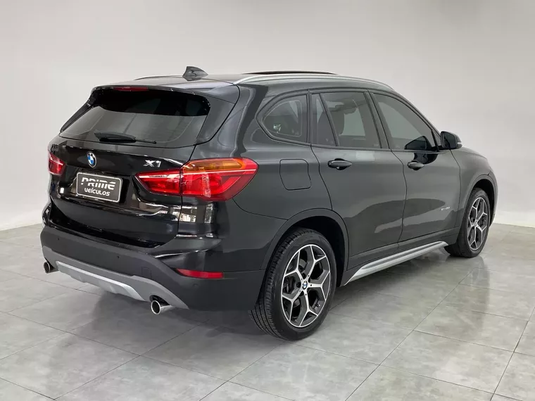 BMW X1 Preto 20