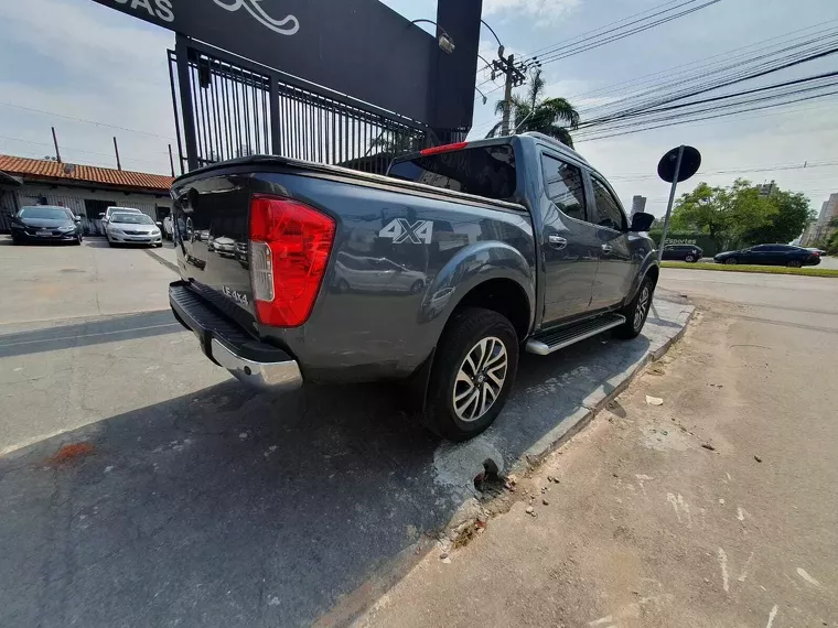 Nissan Frontier Cinza 9