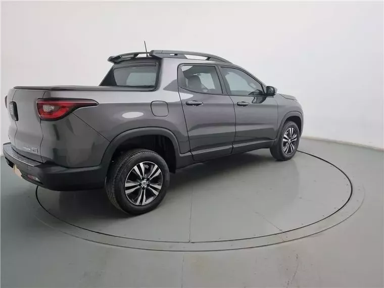 Fiat Toro Cinza 15