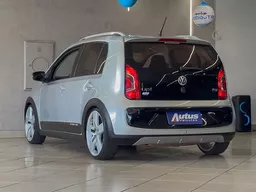 Volkswagen Cross UP