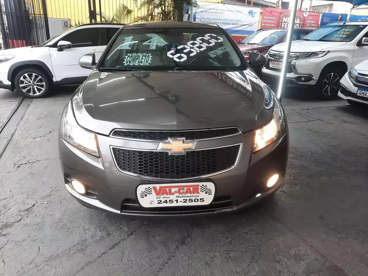 Chevrolet Cruze Cinza 2