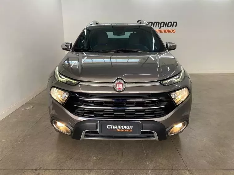 Fiat Toro Cinza 4