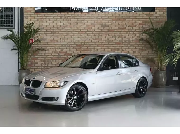 BMW 320i Prata 4