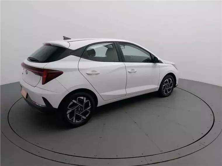 Hyundai HB20 Branco 9