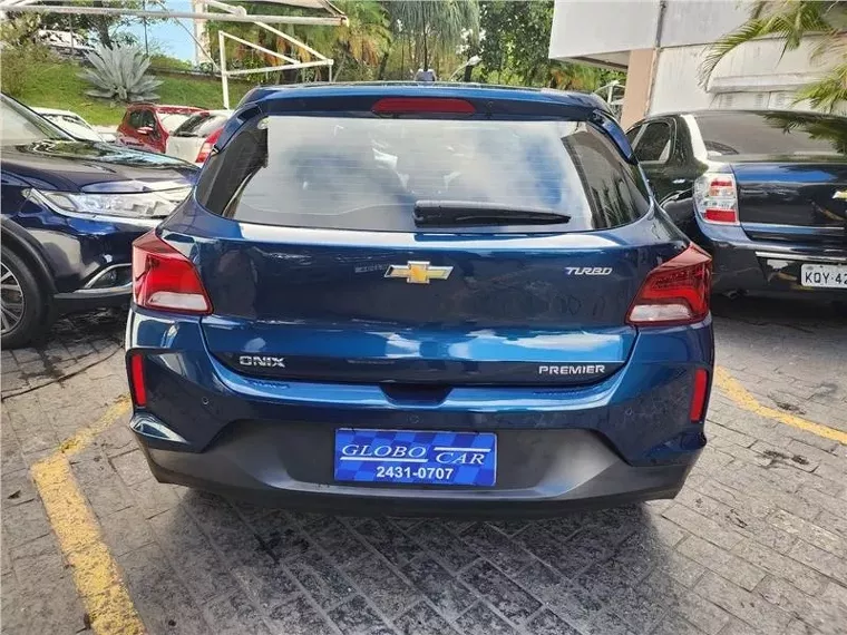 Chevrolet Onix Azul 3