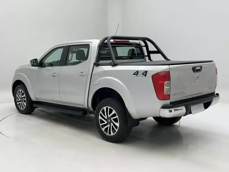 Nissan Frontier Prata 4