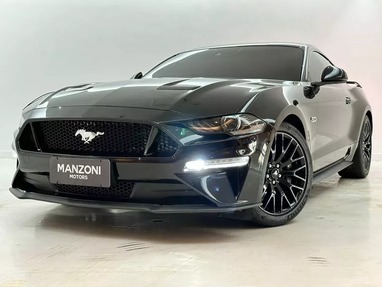 Ford Mustang Preto 39