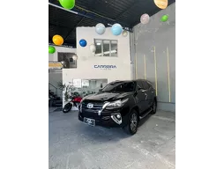 Toyota Hilux SW4
